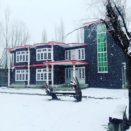 Skardu One Resort And Guest House Экстерьер фото